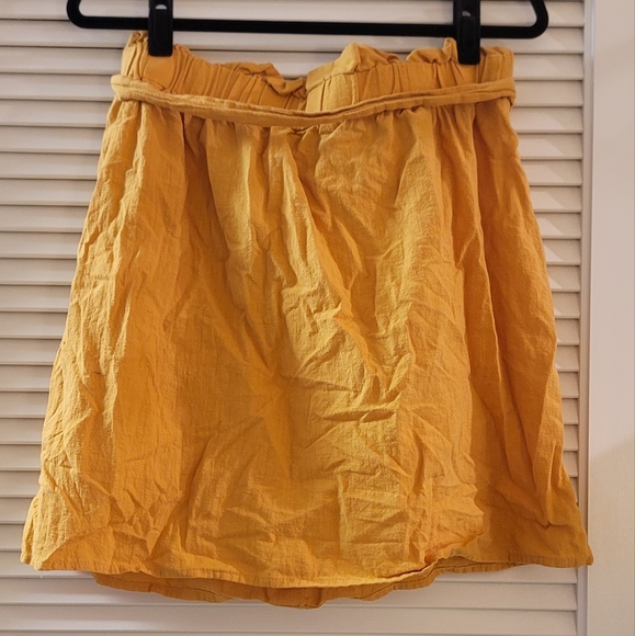SHEIN- (Plus-Size) Mustard Yellow Skirt With Waist Tie/Buttons & Elastic Waist - Picture 2 of 4
